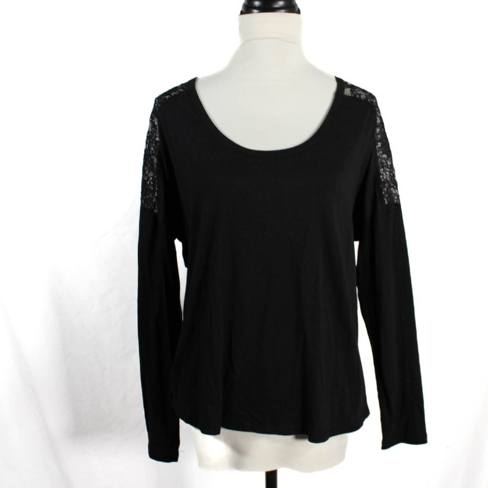 Y2K Black Long Sleeve Raglan Top With Lace Upper Back and Shoulders